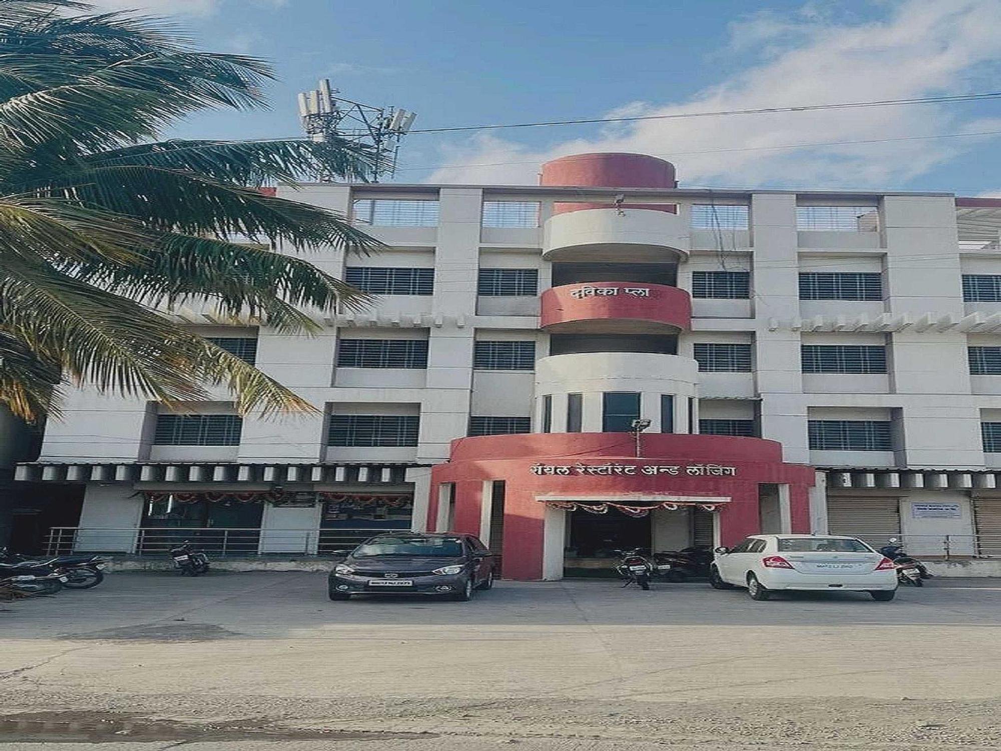 Hotel Royal Lodging Phursungi Exterior foto